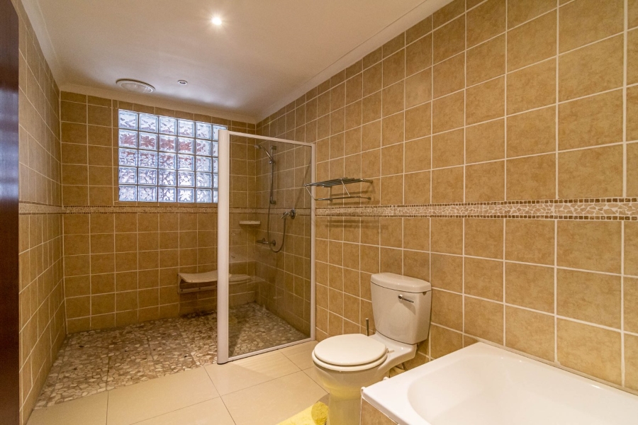 11 Bedroom Property for Sale in Gordons Bay Village Western Cape